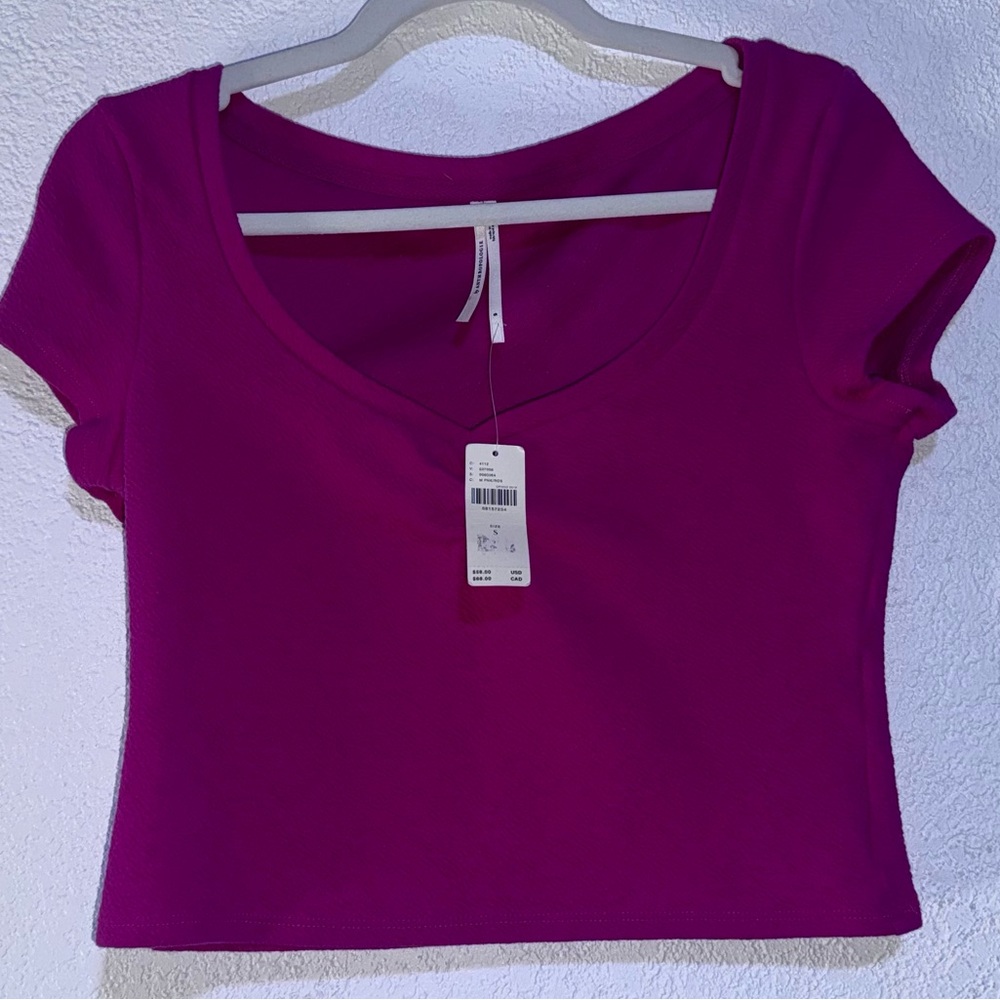 Anthropologie Pink V neck crop top size S NWT